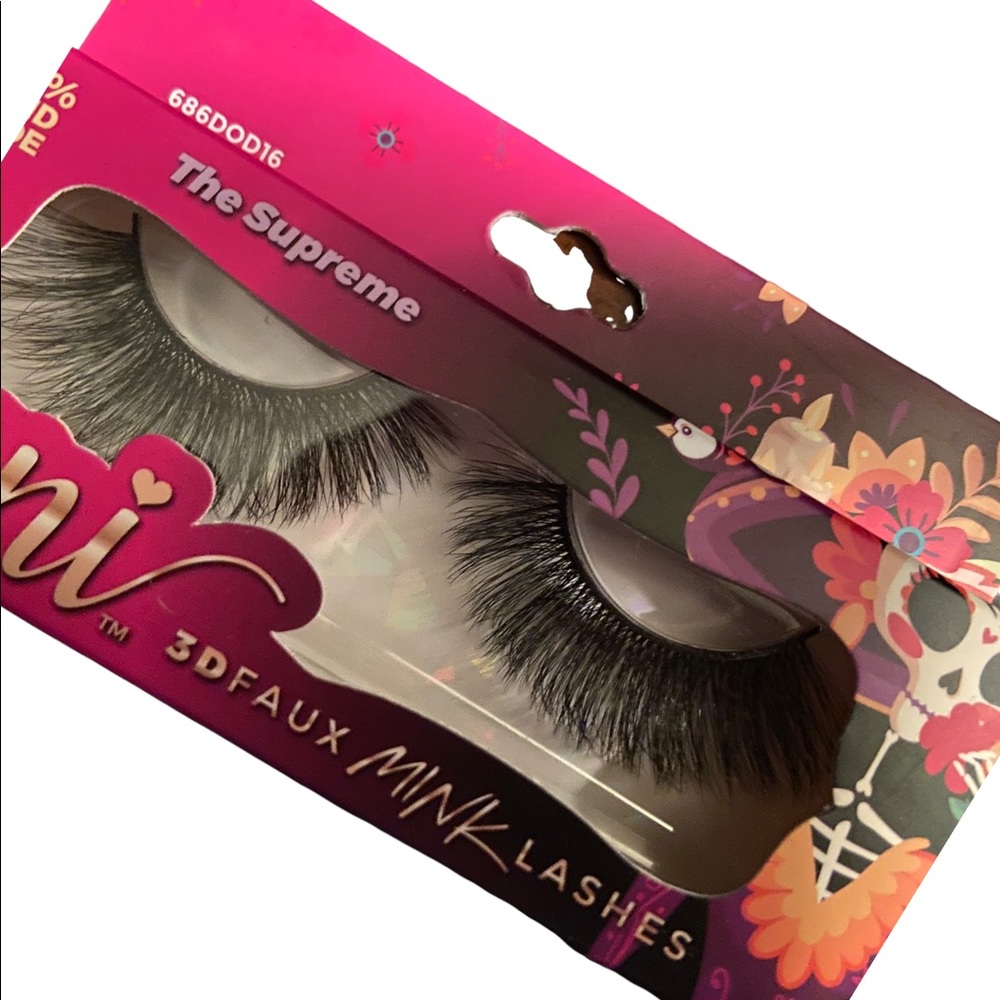 Ioni lashes